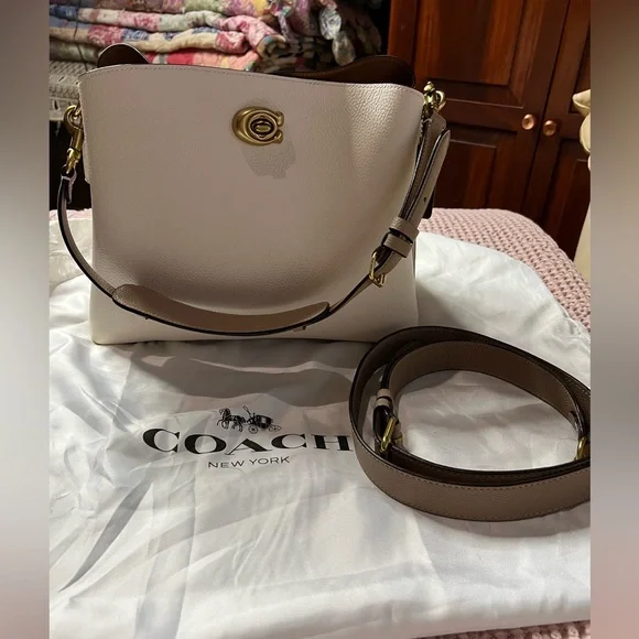 Coach Willow Leather Colorblock - Picture 4 of 12